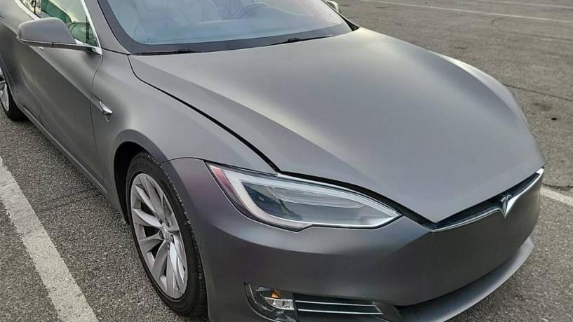 TESLA MODEL S 2018 5YJSA1E21JF248363 image